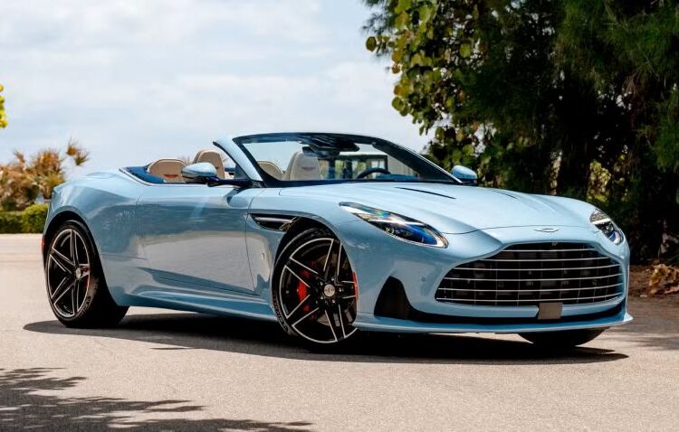 Aston Martin DB12 Volante Palm Beach