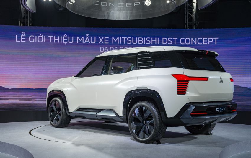 Mitsubishi DST