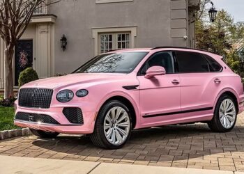 Bentley Bentayga Candy Pink
