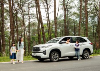 Vì sao Toyota Innova Cross Hybrid trở thành mẫu xe xăng lai điện bán chạy nhất thị trường?