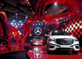 Mercedes-Benz LiveRARE