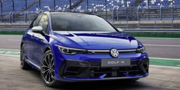 Volkswagen Golf chính thức nhận đặt hàng tại Việt Nam: Biểu tượng “hot hatch” Đức trở lại, giá từ 798 triệu đồng