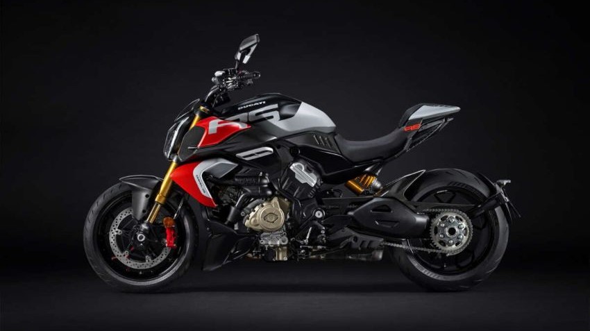 Ducati Diavel V4 RS 2026