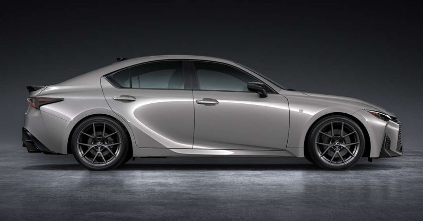 Lexus IS 2026