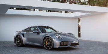 Porsche 911 Turbo S mới