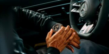 Đồng hồ Mercedes-AMG