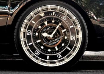 Chiếc Rolls-Royce Phantom được độ bộ mâm lấy cảm hứng từ Rolex của Novitec