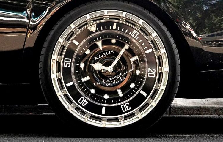 Chiếc Rolls-Royce Phantom được độ bộ mâm lấy cảm hứng từ Rolex của Novitec