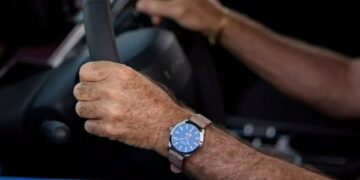 Đồng hồ Lancia HF Limited Edition: Di sản rally được tái hiện trên cổ tay