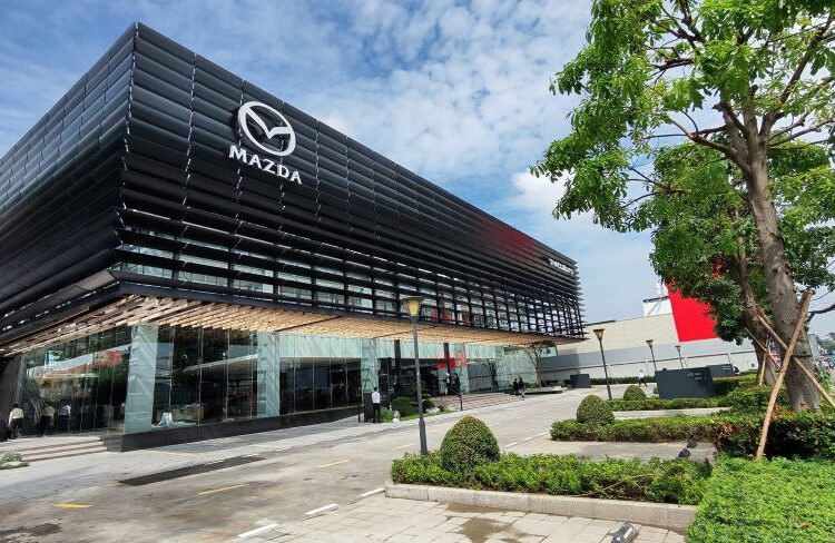 Thaco Auto ra mắt Showroom Mazda Flagship đầu tiên tại Việt Nam