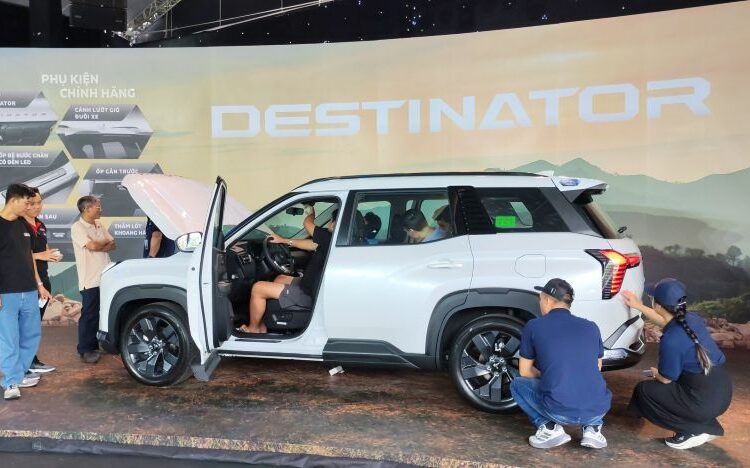 Thị trường ô tô Việt Nam tháng 11/2025: Doanh số nhích nhẹ, xe nhập khẩu tiếp tục chiếm ưu thế