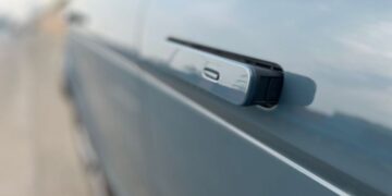 Từ năm 2027, Trung Quốc cấm tay nắm cửa ẩn trên xe ô tô