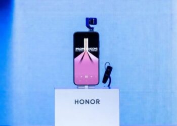 HONOR hé lộ Robot Phone: Smartphone tích hợp AI và chuyển động robot, hướng tới chuẩn điện ảnh