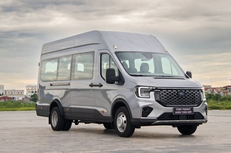 Ford Việt Nam ưu đãi tháng 3: Transit được hỗ trợ đến 100% lệ phí trước bạ