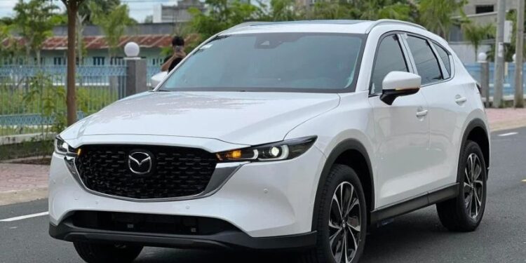 Thị trường ô tô Việt Nam tháng 2/2026 giảm mạnh