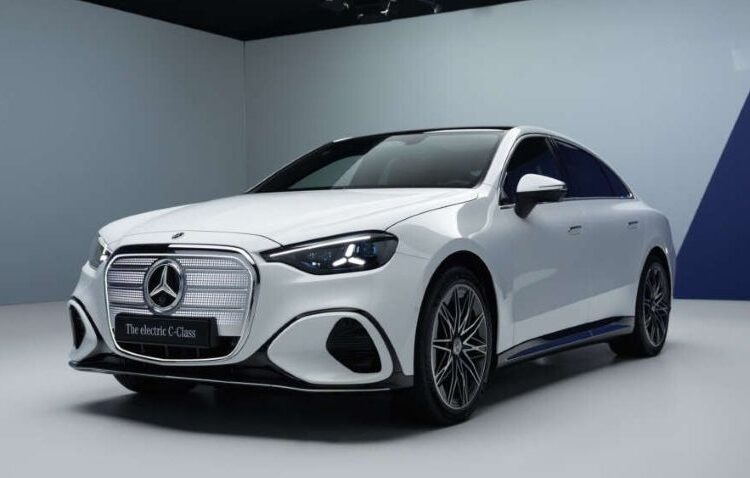 Mercedes-Benz C-Class thuần điện 2026 trình làng, chạy gần 800 km, sạc siêu nhanh 330 kW