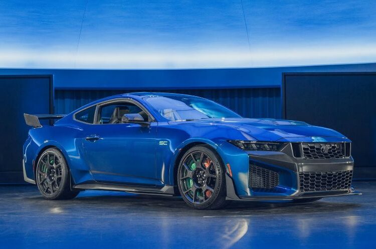 Ford Mustang Dark Horse SC 2026