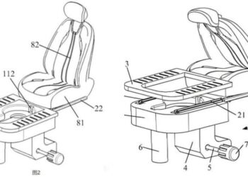 Seres đăng ký sáng chế bồn cầu tích hợp dưới ghế xe ô tô