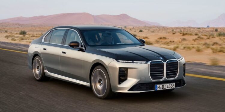 BMW 7-Series 2027 lộ diện với ngôn ngữ thiết kế Neue Klasse