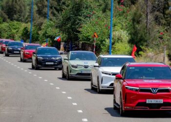 Thu xăng đổi điện