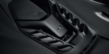 McLaren chốt vẫn dùng động cơ xăng đến 2030, chưa vội làm xe điện