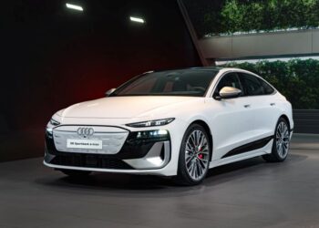 Audi S6 Sportback e-tron có mặt tại Việt Nam, giá từ 4,199 tỷ đồng