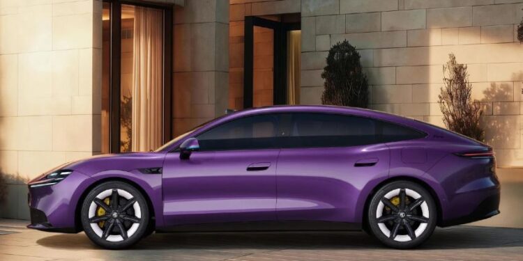 MG 07 lộ diện: Sedan coupe điện, thiết kế y như Taycan, giá dưới 800 triệu đồng