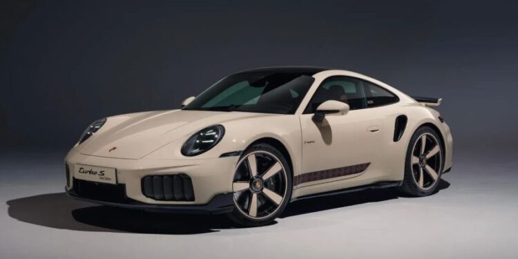 Porsche 911 Turbo S Sadu Edition: Tôn vinh nghệ thuật dệt truyền thống Kuwait