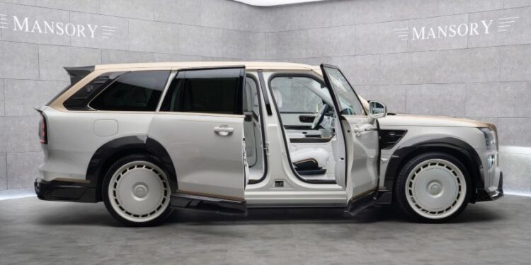 Chiếc SUV Trung Quốc đầu tiên “qua tay” Mansory: Zeekz 9X full carbon, cửa mở kiểu Rolls-Royce, 1.400 mã lực