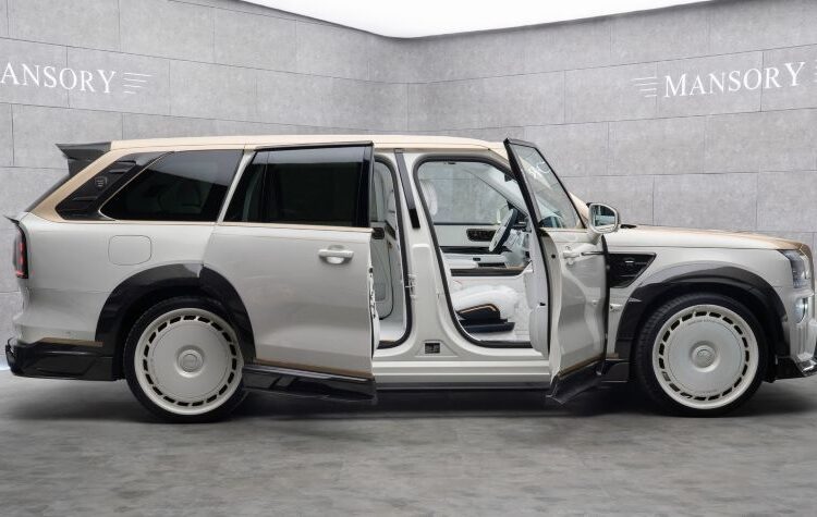 Chiếc SUV Trung Quốc đầu tiên “qua tay” Mansory: Zeekz 9X full carbon, cửa mở kiểu Rolls-Royce, 1.400 mã lực