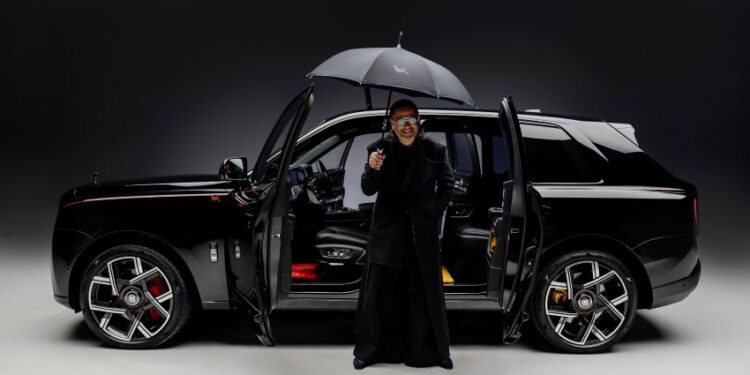 Rolls-Royce Black Badge Cullinan by Cyril Kongo: Tuyệt tác từ Nghệ sĩ graffiti tài ba gốc Việt