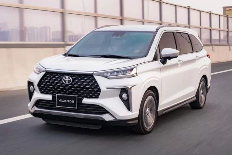 Toyota tung ưu đãi tháng 5/2026: Hỗ trợ trước bạ 100% Veloz Cross và Avanza Premio