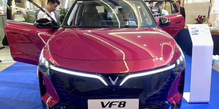 VinFast nhận cọc VF 8 thế hệ mới, ưu đãi tới 51 triệu đồng trong 8 ngày đầu