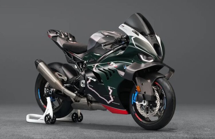 BMW M 1000 RR Isle of Man TT Edition, chỉ có 115 chiếc trên toàn cầu