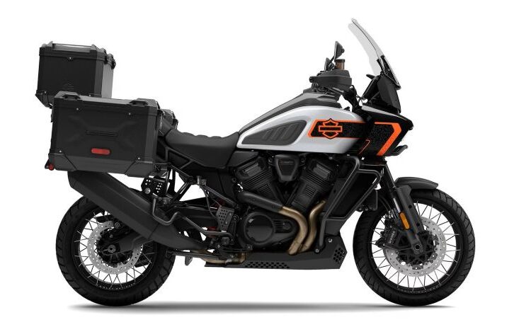 Harley-Davidson Pan America Limited 2026 ra mắt màu sơn mới, trang bị tiêu chuẩn bộ vali nhôm SW-Motech