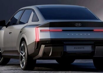 Hyundai Elantra 2027: Thiết kế như xe tương lai, thêm công nghệ AI và động cơ hybrid mới