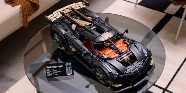 Koenigsegg Sadair’s Spear phiên bản LEGO Technic với hơn 4.100 mảnh lắp ráp phức tạp nhất từ trước đến nay