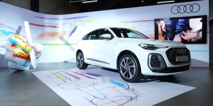 Audi Q5 Sportback S line mới gần 2,5 tỷ đồng vừa ra mắt tại Việt Nam có gì đặc biệt?