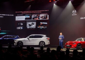 Mazda CX-60 và CX-90 Hybrid ra mắt: Động cơ I6 3.3L tăng áp, dẫn động AWD, giá từ 1,699 tỷ đồng