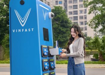 Hà Nội sắp có 10.000 tủ đổi pin xe máy điện VinFast