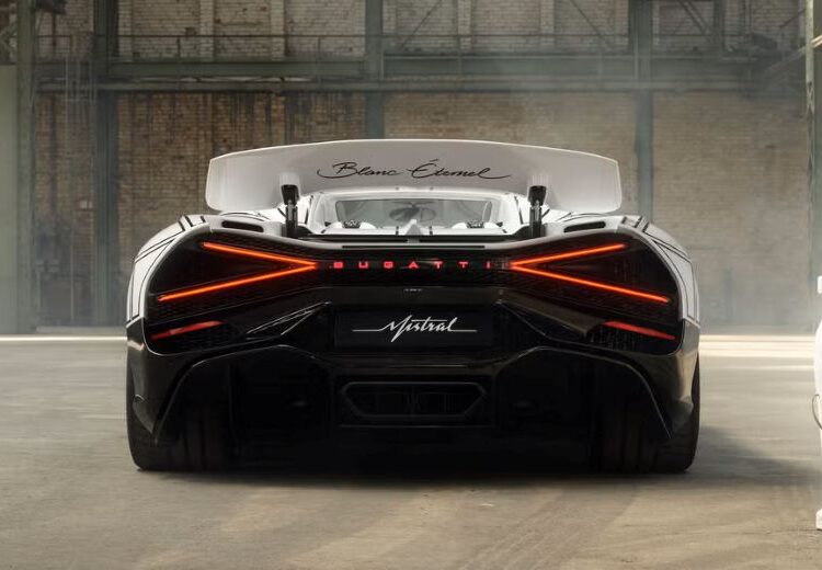 Bugatti Mistral Blanc Éternel: Độc bản hypercar với nhiều chi tiết sứ cao cấp từ trong ra ngoài