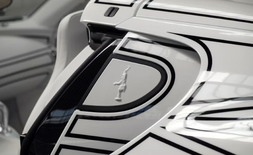 Bugatti Mistral Blanc Éternel