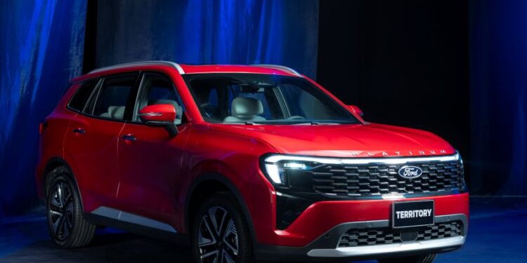 Ford Territory Platinum ra mắt tại Việt Nam, giá 916 triệu đồng
