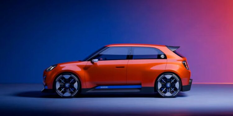 MG trình làng mẫu xe concept hatchback điện GO!