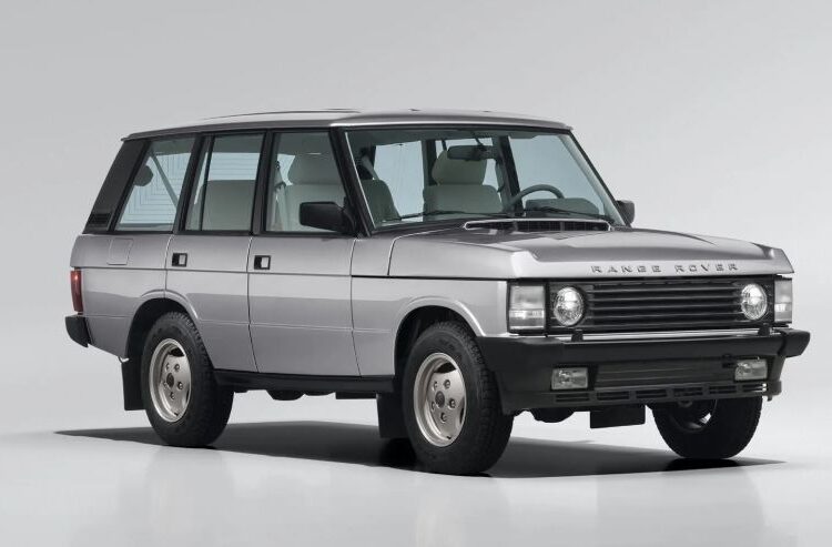 Land Rover tái sinh Range Rover Classic 1993 theo phong cách SV Ultra đương đại