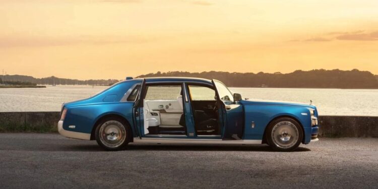 Rolls-Royce Phantom Regatta độc bản: “du thuyền mặt đất” dài gần 6 mét