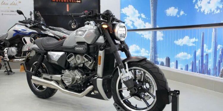 Hyosung GV350X có gì để cạnh tranh trong phân khúc cruiser tầm trung?