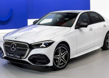 Mercedes-Benz C-Class 2027: Nâng cấp ngoại hình như S-Class, trợ lý AI thông minh hơn