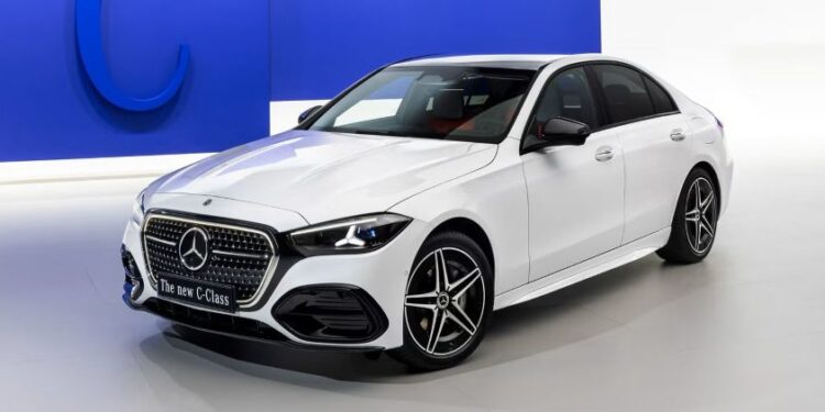 Mercedes-Benz C-Class 2027: Nâng cấp ngoại hình như S-Class, trợ lý AI thông minh hơn