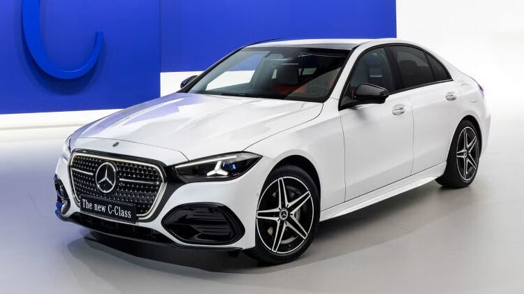 Mercedes-Benz C-Class 2027: Nâng cấp ngoại hình như S-Class, trợ lý AI thông minh hơn